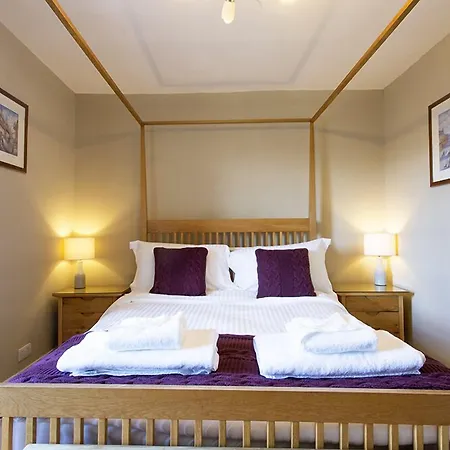 The Wheatsheaf Hotel-2