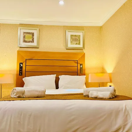 Crown Hotel - Stone, Near Stoke-On-Trent By Oyo-2