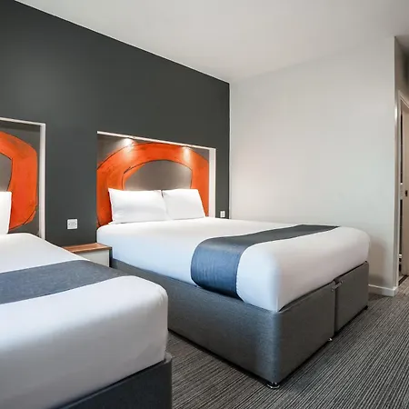 Ramada London Stansted Airport-2