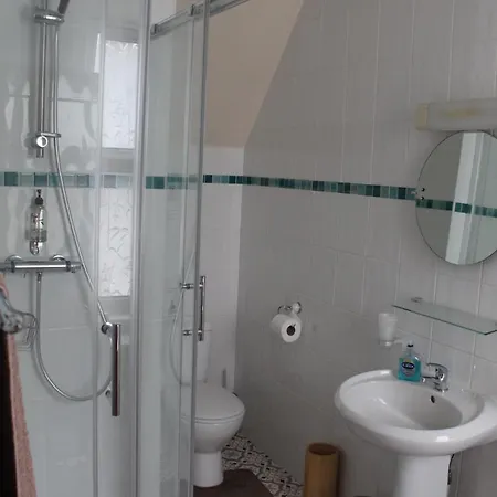 Oakwell Guest House-3