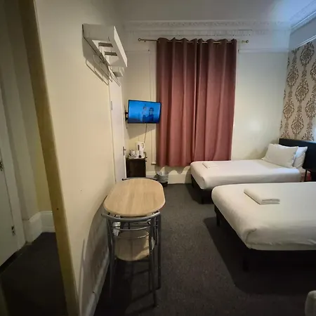 Victorin House - All Rooms Are En-Suite-3