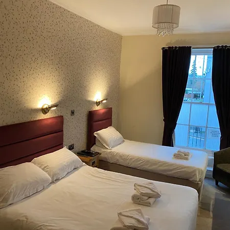 The Elephant & Castle Hotel-2