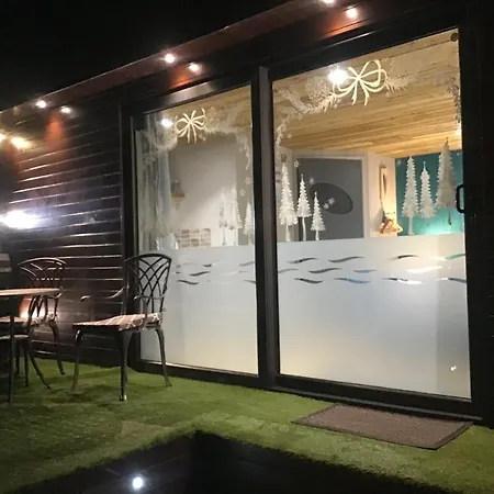 The Pod & Cwtch Luxury Accommodation-2