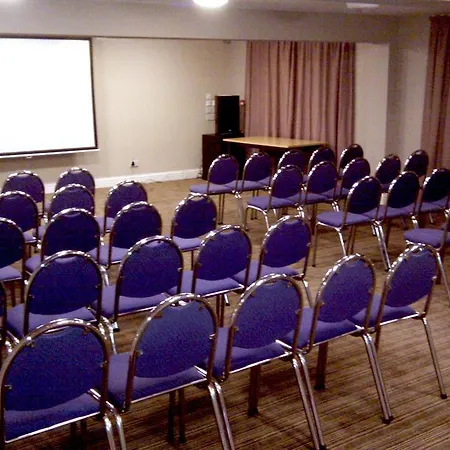 Skylark Hotel-3