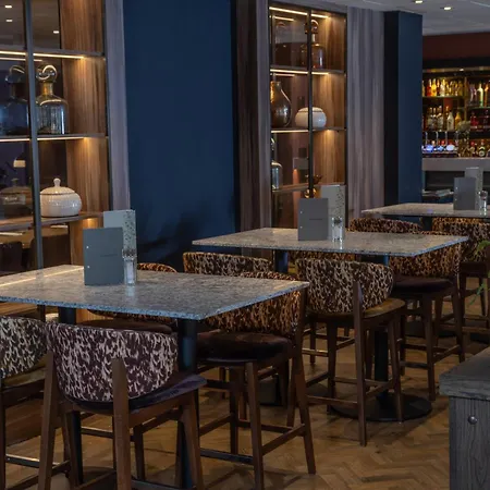 Hampshire Court Hotel & Spa-2
