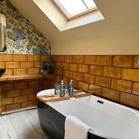 No33 Thornham Boutique Suites-3