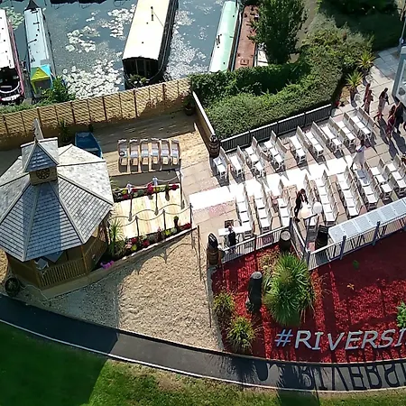 The Riverside Inn-2