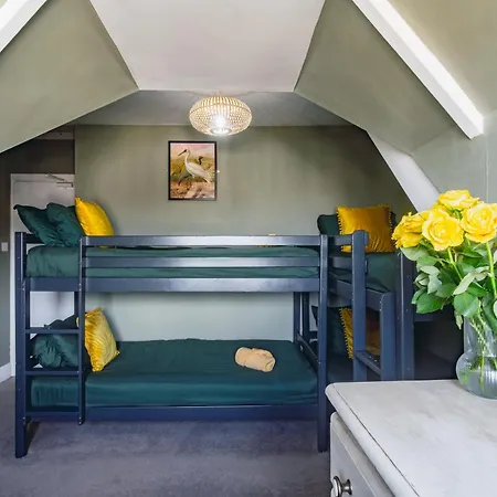 Smarties Guest House-2
