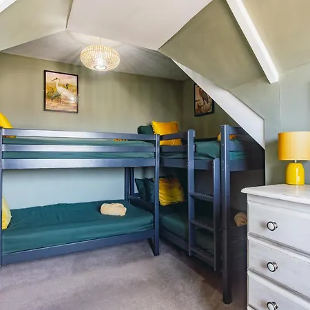 Smarties Guest House-3