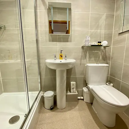 Glendale Guest House-3