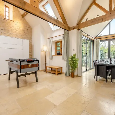New Inn Farmhouse-3