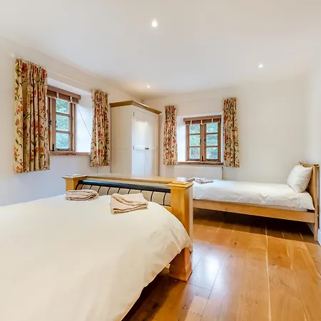New Inn Farmhouse-2