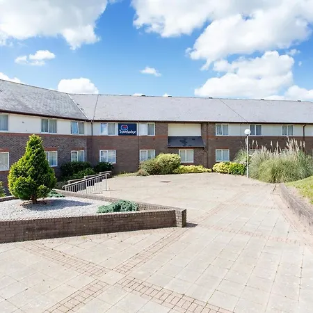 Travelodge Saltash-3