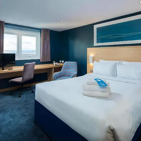 Travelodge Bristol Severn View M48-3