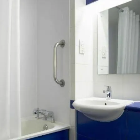 Travelodge St Austell-2