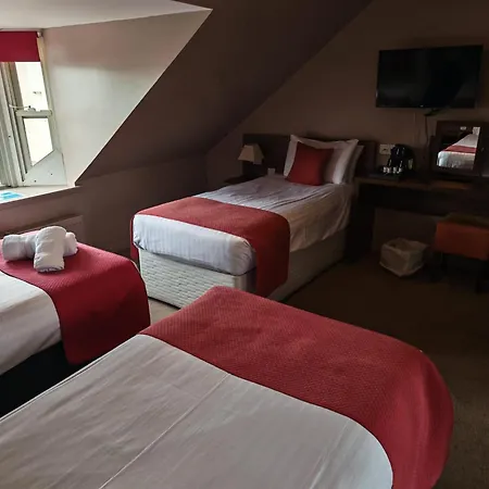 Chieftain Hotel-2