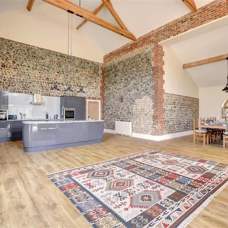 4 Bed In Cromer Oc-1703-2