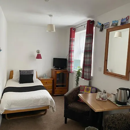 The Palms Guest House-3