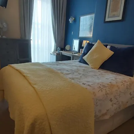 Cranborne Guest Accommodation Exclusively For Adults-3