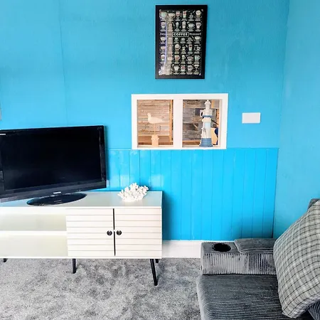 Commodore Guesthouse, Seaside Holiday Suites-3