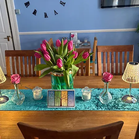All Seasons Bed & Breakfast - Adults Only-3