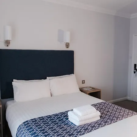 The Kilbirnie Hotel-2