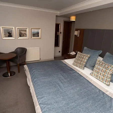 Golden Lion Hotel-3