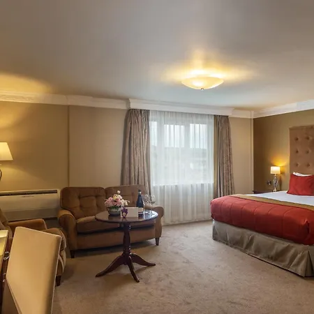 Canal Court-3