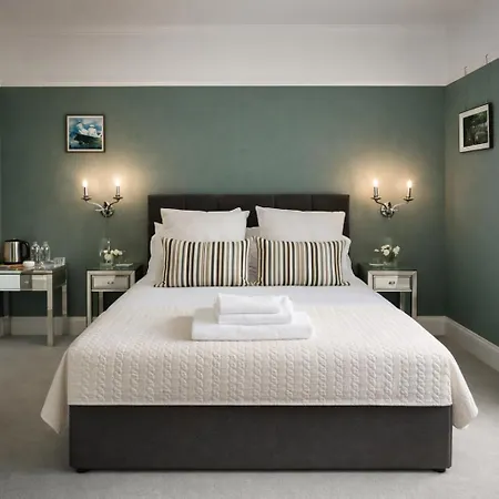 Ferndale Lodge-2