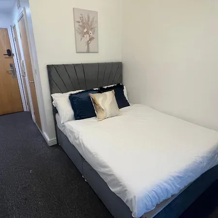 Sangha House - Ensuite Rooms With Shared Kitchen Facilities-2
