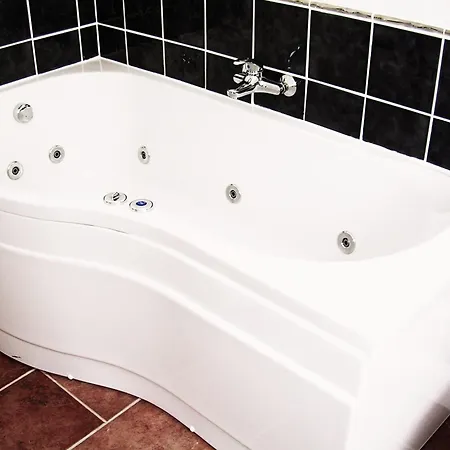 Oakover Guest House-2