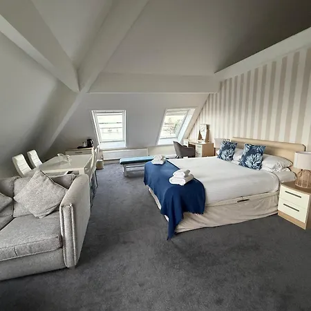 Boathouse Hotel-2