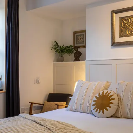 Ferndale Mews-2