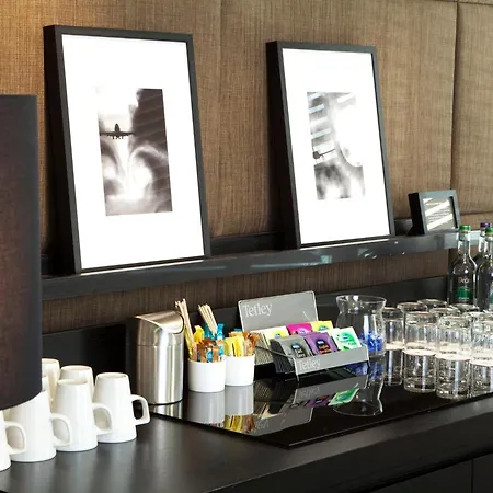 Crowne Plaza Manchester Airport By Ihg-3