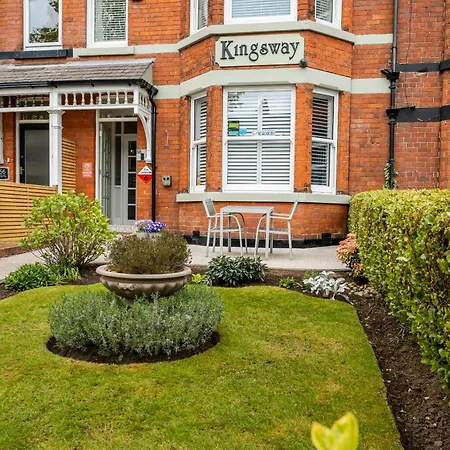 Kingsway Guesthouse - A Selection Of Single, Double And Family Rooms In A Central Location-3