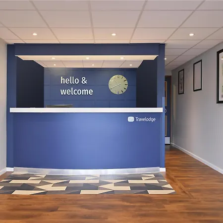 Travelodge Wakefield Woolley Edge M1 Northbound-3