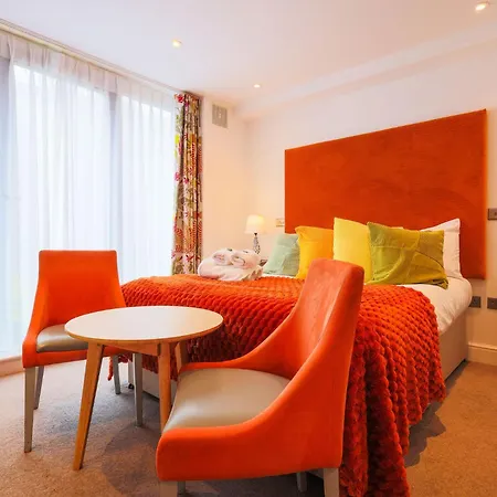 Beachcliff Hotel And Apartments-3