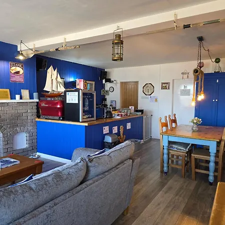 The Seafront Inn Holyhead-2