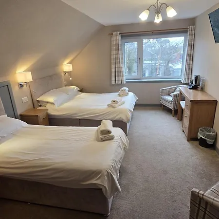 Sanderlay Guest House-2