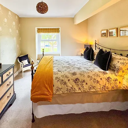 Honey Cottage-2