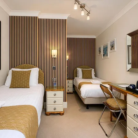 Riviera Lodge Hotel-3