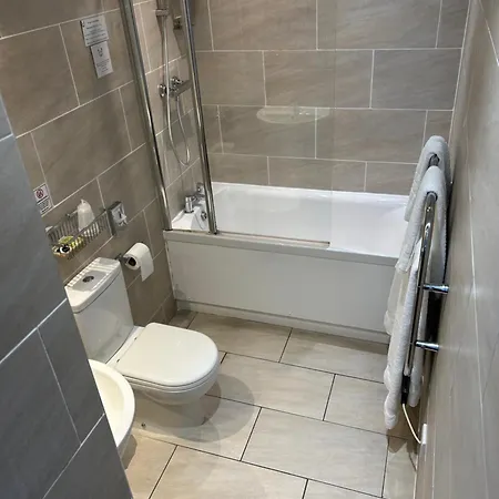 Loch Ness Guest House-3