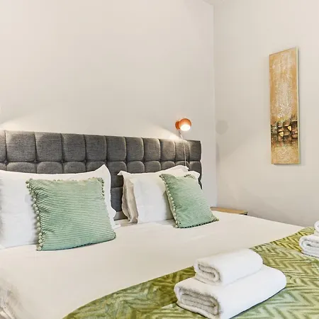Harrogate Lifestyle Apartments Ltd-2