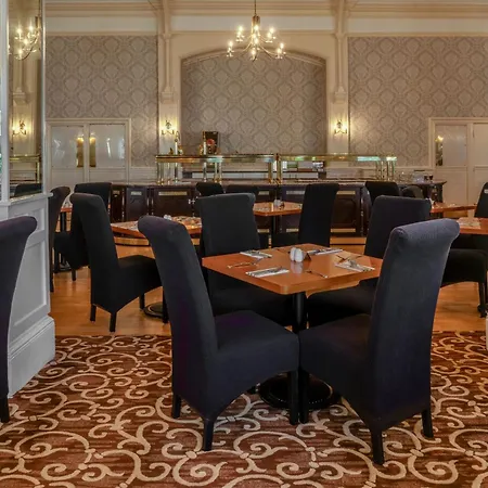 Clifton Hotel-2