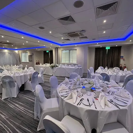 Holiday Inn Aylesbury By Ihg-2