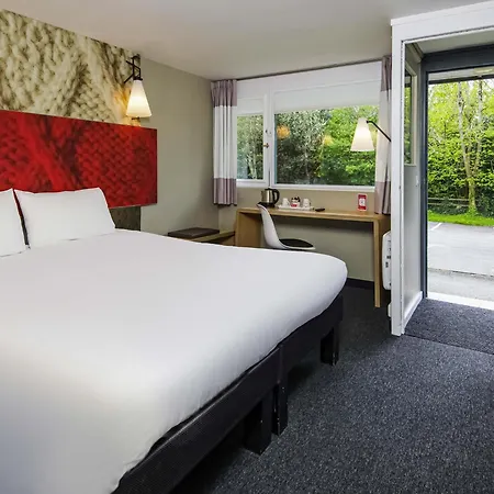 Ibis Plymouth-2