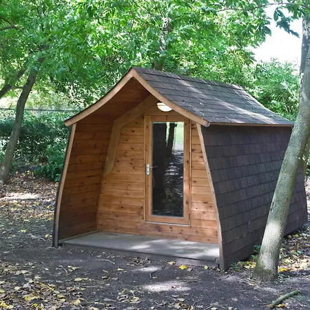 Adventurer'S Village Milton Keynes-2