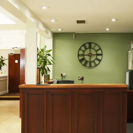 The Hickstead Hotel By Uno-Free Parking-3