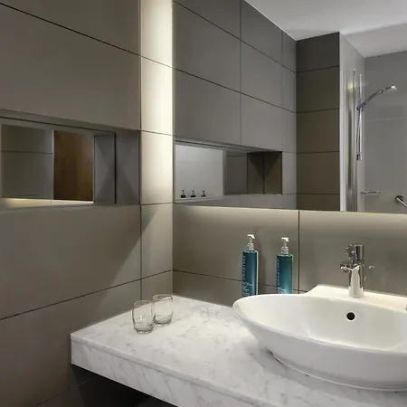 Doubletree By Hilton Lincoln-2