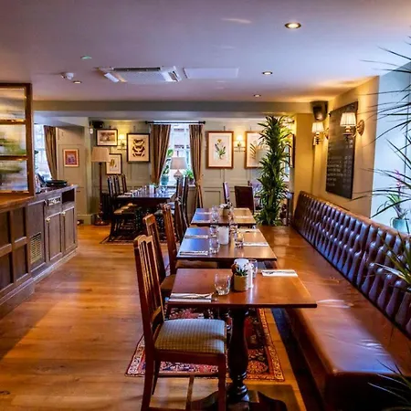 The Globe, Warwick, Warwickshire - Brunning & Price-3